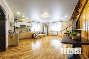 Дом 240м², 3-этажный, посуточно,