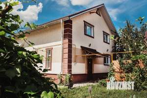 Дом 240м², 3-этажный, посуточно,