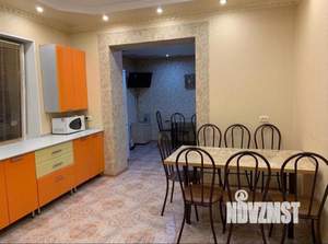 Дом 180м², 2-этажный, посуточно,