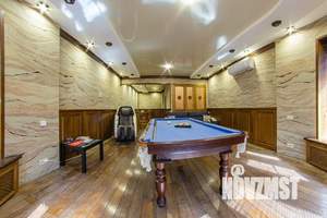 Дом 350м², 3-этажный, посуточно,