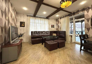 Дом 241м², 2-этажный, участок 10 сот.