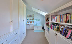 Дом 360м², 2-этажный, участок 42 сот.