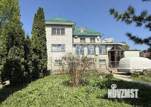 Коттедж 350м², 3-этажный, участок 20 сот.