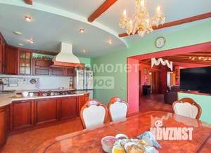 Коттедж 350м², 3-этажный, участок 20 сот.