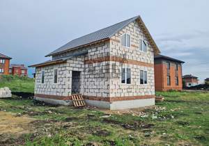 Дом 120м², 2-этажный, участок 10 сот.