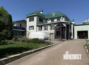 Коттедж 350м², 3-этажный, участок 20 сот.