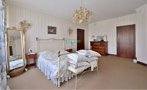 Дом 360м², 2-этажный, участок 42 сот.