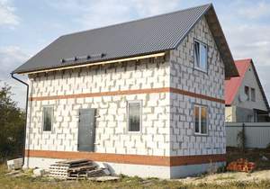 Дом 100м², 2-этажный, участок 7 сот.