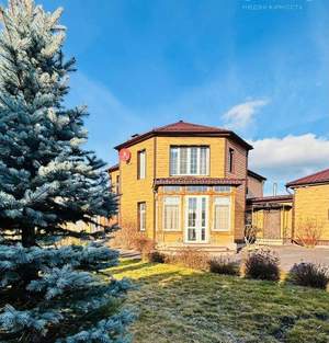 Дом 202м², 2-этажный, участок 18 сот.