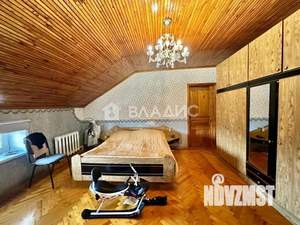 Дом 349м², 3-этажный, участок 10 сот.