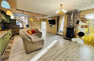 Дом 202м², 2-этажный, участок 18 сот.