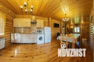 Дом 200м², 2-этажный, посуточно, 