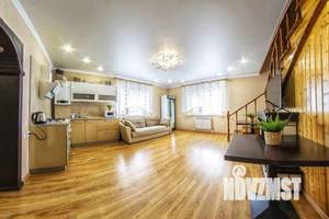 Дом 240м², 3-этажный, посуточно, 