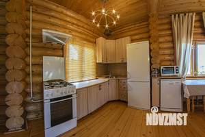 Дом 400м&sup2;, 2-этажный, посуточно, 