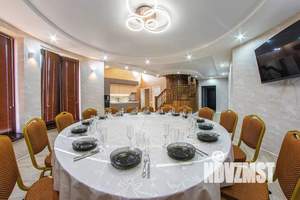 Дом 350м², 3-этажный, посуточно, 