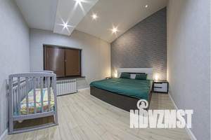 Дом 350м², 2-этажный, посуточно, 