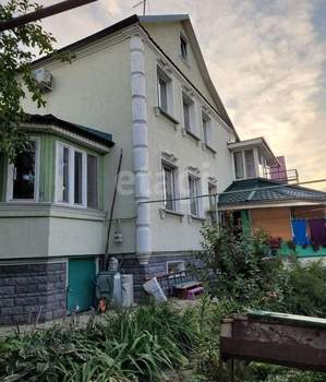 Дом 196м², 2-этажный, участок 6 сот.  