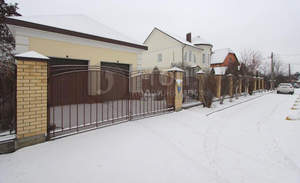 Дом 315м&sup2;, 3-этажный, участок 11 сот.  