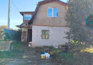 Дом 74м², 2-этажный, участок 10 сот.  