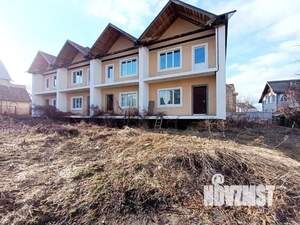 Таунхаус 180м², 2-этажный, участок 1 сот.  