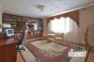 Дом 300м², 2-этажный, участок 10 сот.  