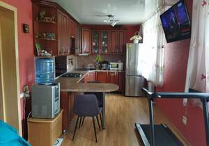 Дом 180м², 2-этажный, участок 8 сот.  