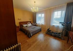 Дом 205м², 2-этажный, участок 10 сот.  