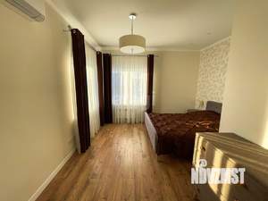 Дом 216м², 2-этажный, участок 17 сот.  