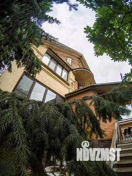 Дом 390м&sup2;, 3-этажный, участок 19 сот.  