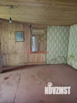 Дом 50м², 2-этажный, участок 6 сот.  