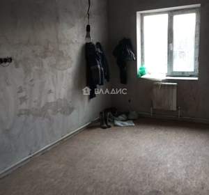 Дом 270м², 3-этажный, участок 8 сот.  