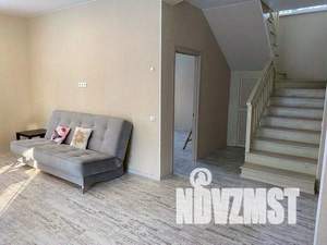 Коттедж 130м&sup2;, 2-этажный, участок 8 сот.  