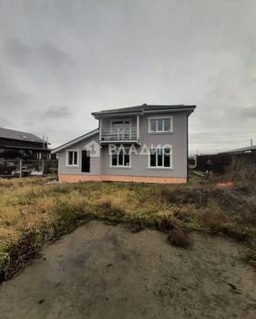 Дом 181м², 2-этажный, участок 6 сот.  