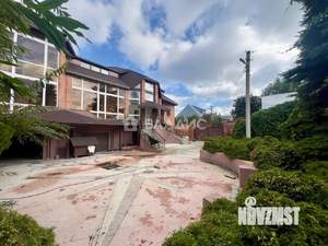 Дом 596м², 4-этажный, участок 20 сот.  