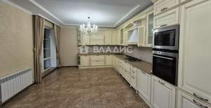Дом 300м², 2-этажный, участок 9 сот.  