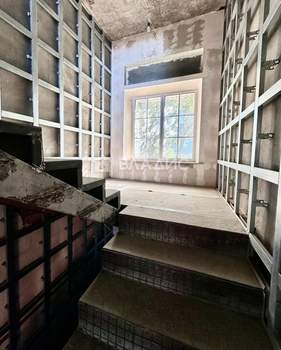 Дом 545м², 4-этажный, участок 941 сот.  