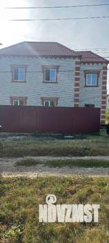 Коттедж 300м², 2-этажный, участок 9 сот.  