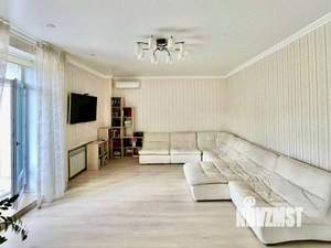 Дом 309м², 3-этажный, участок 12 сот.  