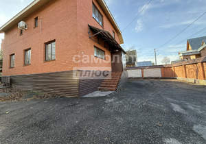 Дом 208м², 2-этажный, участок 8 сот.  