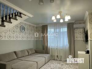 Дом 186м², 3-этажный, участок 3 сот.  