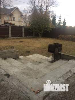 Коттедж 700м², 3-этажный, участок 11 сот.  