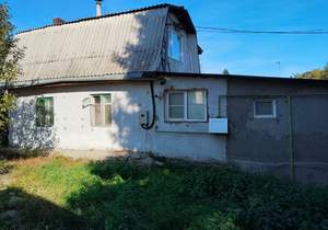 Дом 74м², 2-этажный, участок 10 сот.  