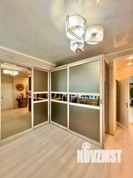 Дом 309м², 3-этажный, участок 12 сот.  