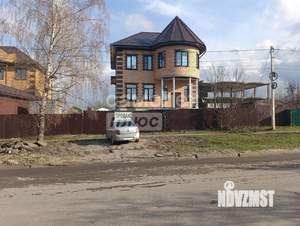 Дом 353м², 3-этажный, участок 8 сот.  