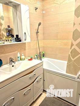 Дом 174м², 2-этажный, участок 10 сот.  