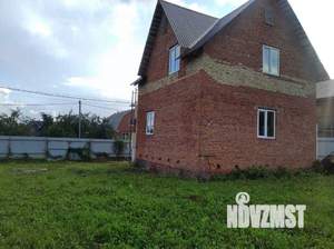 Дом 99м², 2-этажный, участок 10 сот.  