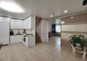 Дом 150м², 2-этажный, участок 5 сот.  