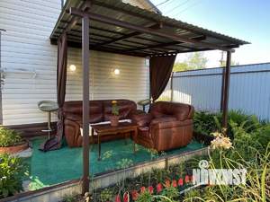 Дом 30м², 2-этажный, участок 6 сот.  