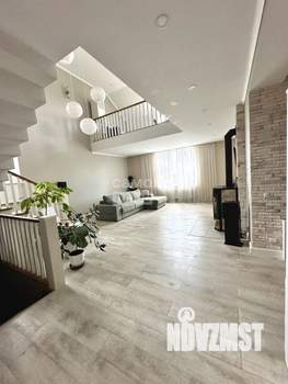 Дом 340м², 2-этажный, участок 15 сот.  