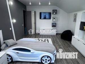 Дом 240м², 2-этажный, участок 10 сот.  